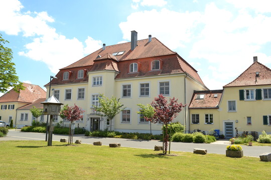 Hauptgebde des Versuchszentrums, gebaut 1925