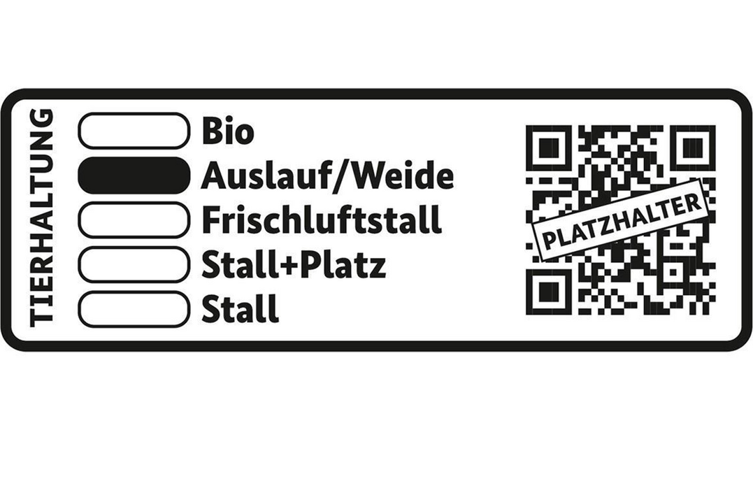 Das vom noch amtierenden Bundesminister zdemir vorgelegte Gesetz fr eine staatliche, verpflichtende Tierhaltungskennzeichnung ist im August 2023 in Kraft getreten.