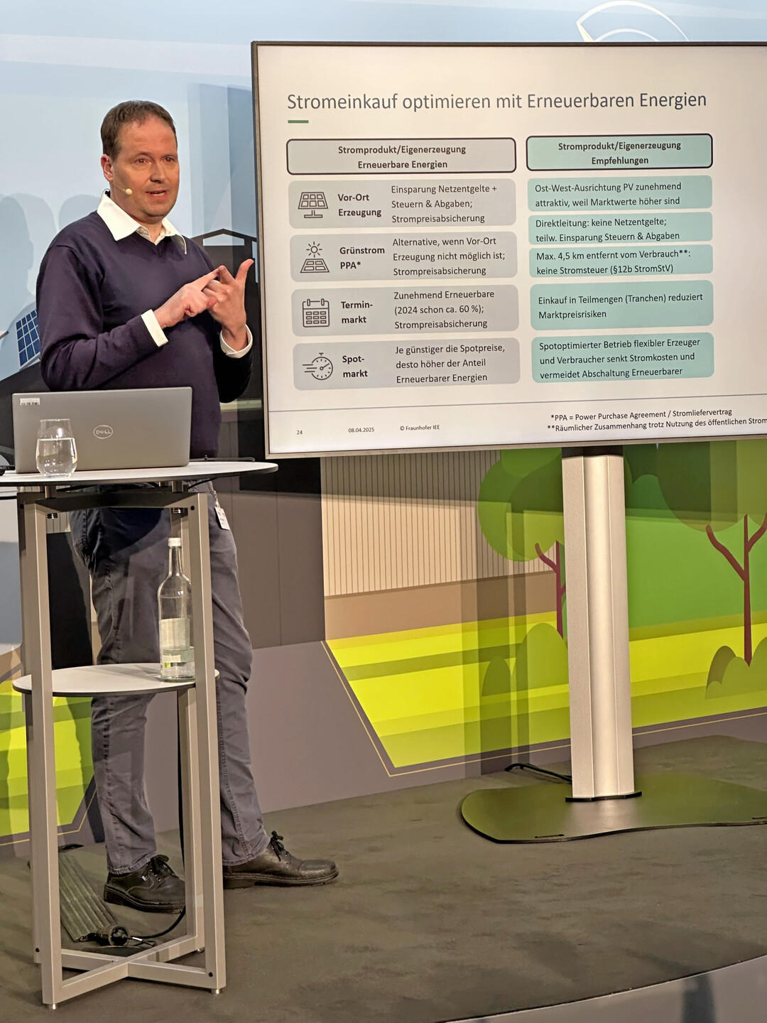 Treffpunkt Nachhaltigkeit: Stromkosten senken mit erneuerbarer Energie war das Thema von Patrick Selzam vom Fraunhofer Institut.