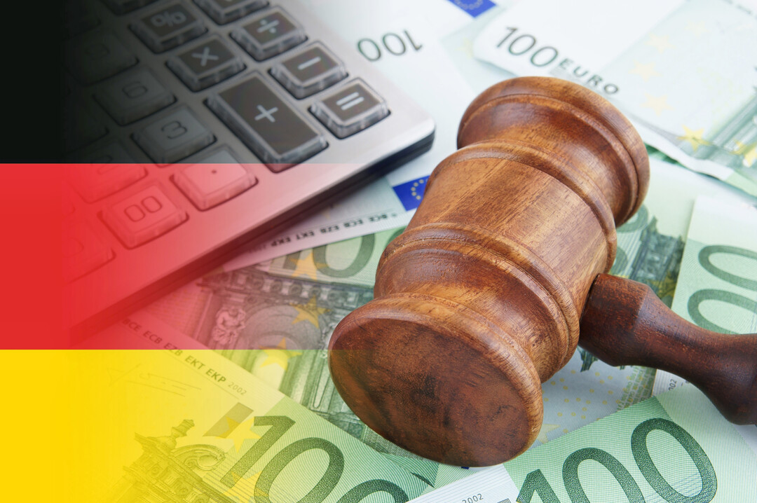 Ein Konstruktionsfehler an einem Fressgitter fhrte zu einer schweren Verletzung  doch der Hndler haftet nur bei eigenem Verschulden.