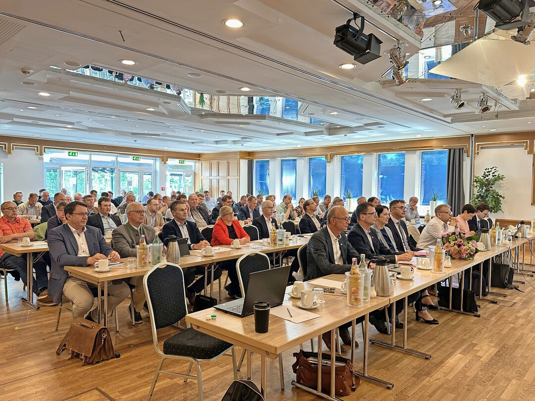 Mitgliederversammlung des Bundesverbandes Buerlicher Hhnchenerzeuger (BVH) 2025 in Ascheberg-Davensberg (NRW).