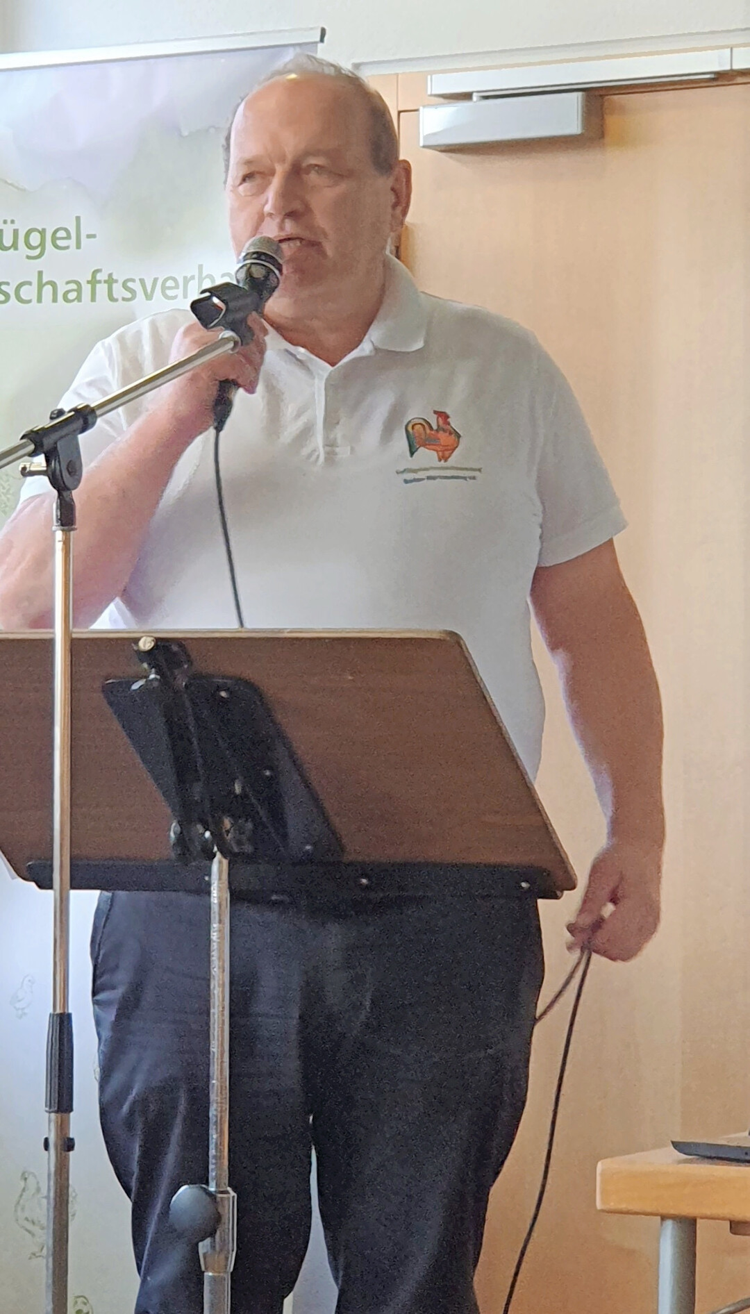 Vorstandsmitglied Josef Wohlfrom sprach über eine deutliche Diskrepanz zwischen politischen und gesellschaftlichen Erwartungen auf der einen und den realen Rahmenbedingungen in der Landwirtschaft auf der anderen Seite.