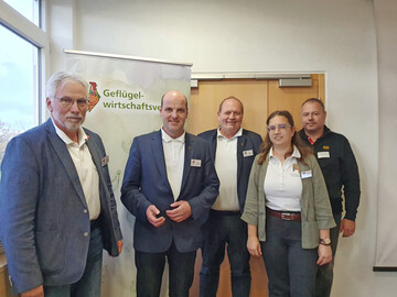 Die Vorstnde und Mitglieder des Geflgelwirtschaftsverband Baden-Wrttemberg e.V. tagten in Denkendorf, um ber aktuelle Themen und Entwicklungen in der Geflgelbranche und Organisatorisches zu debattieren.