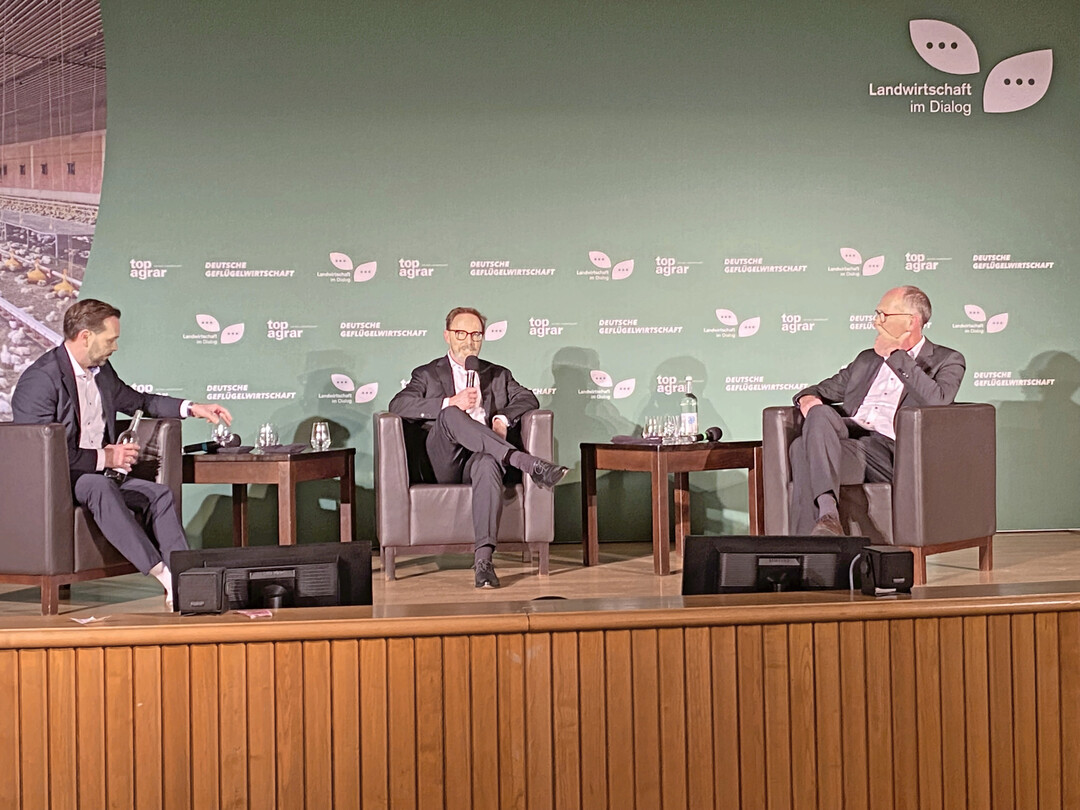 Daniel Neusser, McDonalds und Dr. Ingo Stryck, PHW, im Gespr�ch mit Marcus Arden.