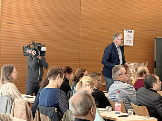 Auch der regionale Rundfunksender RBB interessierte sich in Zeiten der Vogelgrippe für die Geflügelwirtschaft in Brandenburg.