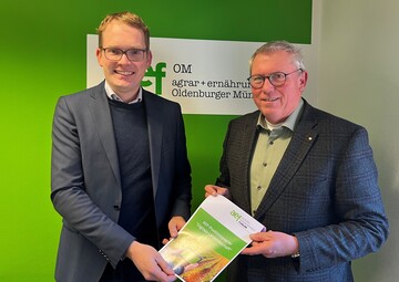 Der Expertenkreis Digitalisierung des Agrar- und Ernhrungsforums Oldenburger Mnsterland e.V. (kurz: AEF) hat ein Forderungspapier zur digitalen Landwirtschaft in Niedersachsen verfasst. Im Bild:Dr. Henning Mller (Sprecher des AEF-Expertenkreises Digitalisierung) und 
Sven Guericke (AEF-Vorstandsvorsitzender)