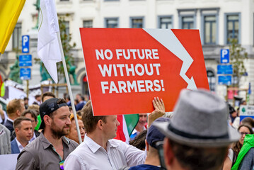 Auch wenn im Winter 2024/25 zeitgleich in mehreren europ�ischen L�ndern Bauernproteste stattgefunden haben, unterscheiden sie sich deutlich in den zugrunde liegenden Motiven: In Deutschland dr�cken vor allem b�rokratische Lasten.�