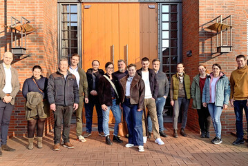 Arbeitskreis hessischer Legehennenhalter auf Exkursion, hier bei Big Dutchman in Calveslage: Fortbildung vom Feinsten.