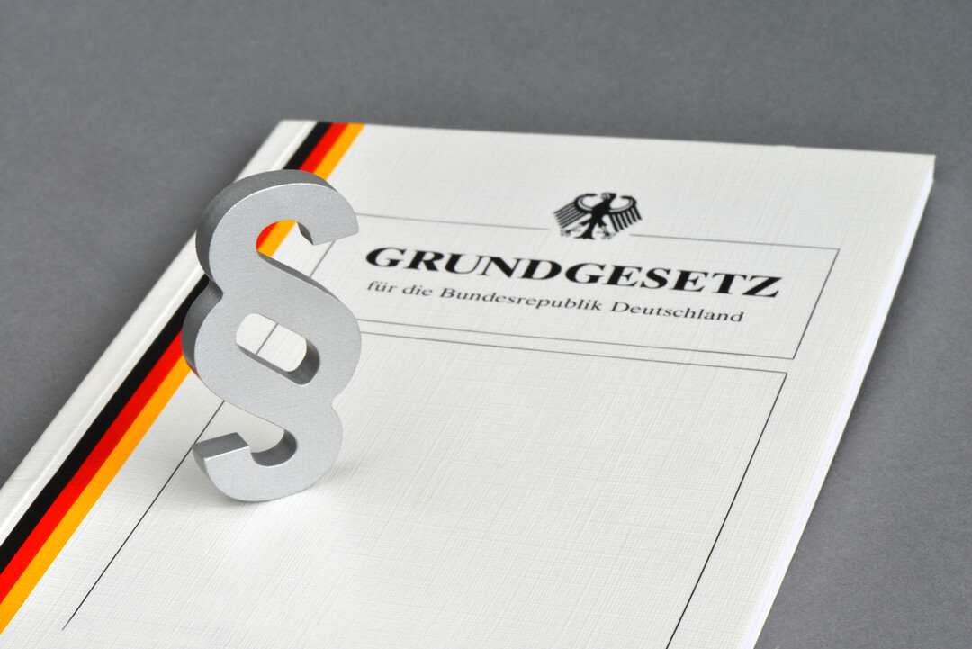Prof.Jos Martinez spricht sich fr die Aufnahme des Staatsziels Ernhrungssicherheit in das Grundgesetz fr die Bundesrepublik Deutschland aus.