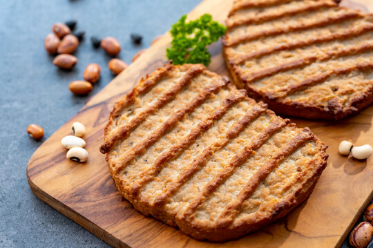 Auch Produkte, die gar kein Fleisch enthalten, drfen laut EuGH-Urteil mit typischen Fleischbegriffen bezeichnet werden. 