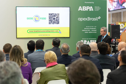 ABPA-Prsident Ricardo Santin bei der Prsentation der Kampagne auf der Anuga in Kln.