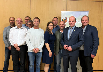 Der neu gewhlte Vorstand des GWV BW (v.l.n.r.): Stefan Grimbacher, Matthias Kurz, Johannes Knpple, Matthias Hlle, Christoph Hnig, Geschftsfhrerin Andrea Bauer, Marcus Knninger, Martin Zapf, Georg Heitlinger und Josef Wohlfrom (es fehlt Werner Hockenberger).
