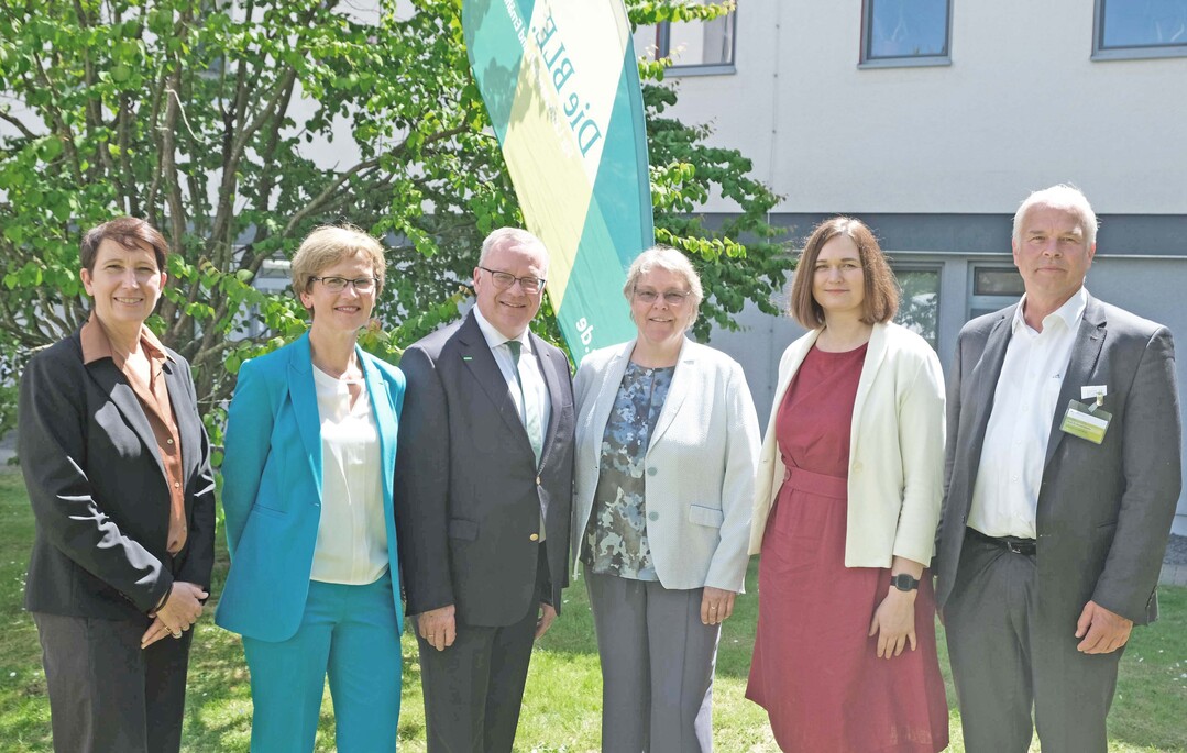 BLE-Fachtag 2023: Staatssekretrin Silvia Bender, Dr. Magareta Bning-Fesel, Dr. Hanns-Christoph Eiden, Dr. Katharina Bttcher (BMEL), Parlamentarische Staatssekretrin Claudia Mller und Prof. Dr. Harald Grethe (v.l.)