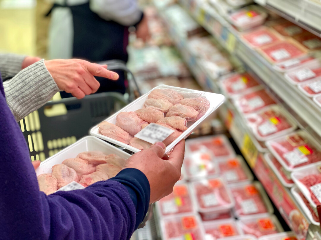 Fast die Hlfte der jngeren Fridays-for-Future-geprgten Generation unter 34 Jahren stimmt mit 46 % der Aussage Fleisch ist gesund zu.
