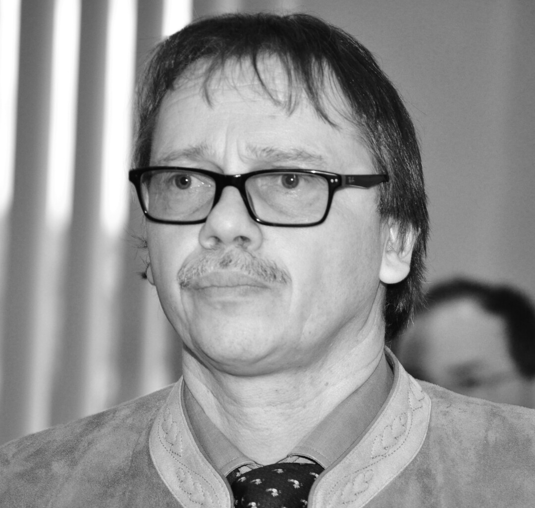 "Aus konomischer Sicht und im Hinblick auf die Ressourcenverschwendung ist die Aufzucht von Hhnen aus Zweinutzungslinien keine Alternative!"
- Dr. Klaus Damme, LVFZ Kitzingen