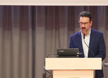 Dr. Florian Matter vom Moorgut Kartzfehn berichtete, dass eine Abluftreinigungsanlage nicht nur immense Kosten mit sich bringt.