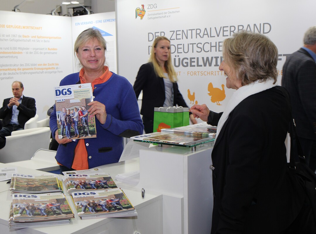 Jeder, der sich im Vorfeld ber das Internet oder ber
Fachzeitschriften wie die DGS gut vorbereitet hatte
auf den Besuch der EuroTier, war gut beraten. 