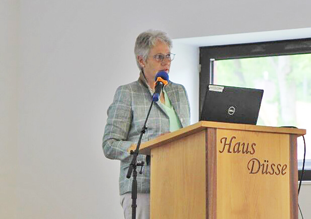 Kreislandwirtin Gerlinde Hollmann eröffnete den NRW-Geflügeltag 2023 auf Haus Düsse.