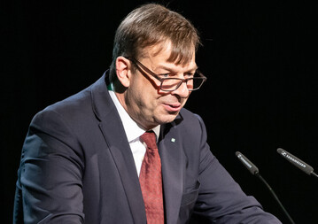 Der Prsident der Deutschen Landwirtschafts-Gesellschaft (DLG), Hubertus Paetow, forderte bei der EurotTier bessere Rahmenbedingungen fr die Branche beim Umbau der Nutztierhaltung.