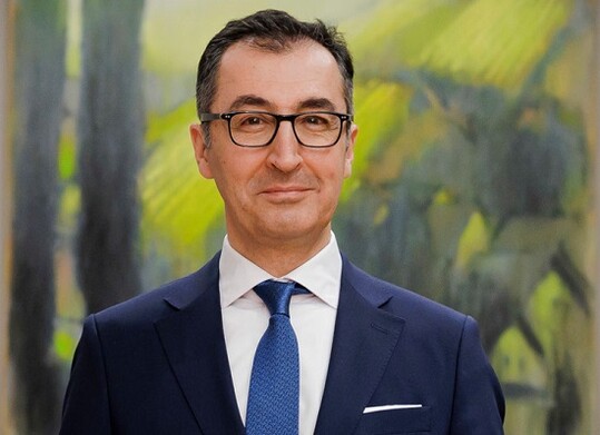 Bundesminister fr Ernhrung und Landwirtschaft Cem zdemir