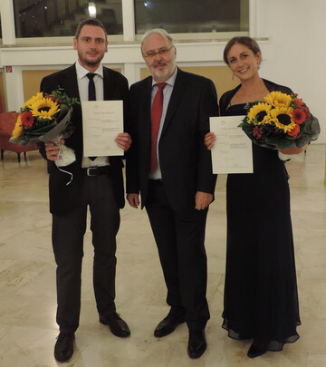 Die Preistrger Dr. Maik Hilgarth (links) und Prof. Dr. Katharina Scherf mit Prof.