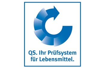 Ab 1. Januar 2024 sind die QS-zertifizierten Unternehmen verpflichtet, ausschlielich Futtermittel zu vertreiben, die dem QS-Sojaplus-Standard gengen.