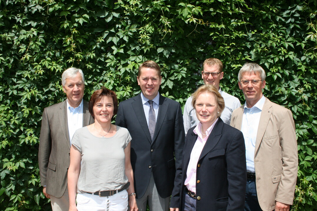 VDP-Vorstand und Beisitzer: Claus Eilers-Rethwisch, Christa Lenz, Thomas Storck, Bettina Gräfin von Spee, Ralf Oltmann und Gernot Kuhlmann (von links).